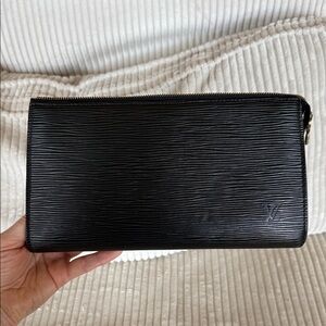 Louis Vuitton Black Epi Leather Pochette